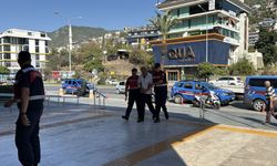 Antalya'da sahte pasaportla 24 milyonluk vurgun