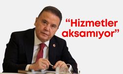 Muhittin Böcek’in tesellisi: “Hizmetler aksamıyor”