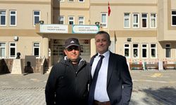 Burdur'da nefes borusuna simit kaçan öğrenciyi heimlich manevrası ile kurtardı