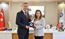 Böcek’in vekiline sürpriz hediye! Bakan bir daha baktı