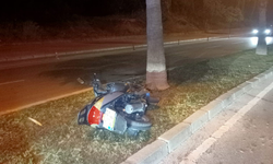 Direğe çarpan motosikletli hayatını kaybetti