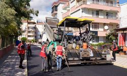 Finike’de sıcak asfalt seferberliği