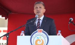 Antalya Valisi Hulusi Şahin’den 10 Kasım mesajı: “Atatürk’ü saygı ve minnetle anıyoruz”