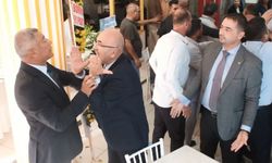 Mersin'de İYİ Parti kongresinde yumruklar uçuştu, kürsü bile devrildi