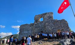 Mersin Bozyazı Kalesi'nde Cumhuriyet coşkusu