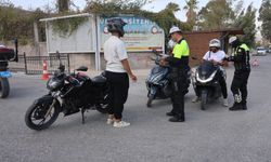 Hatay'da kuryeden sosyal mesaj