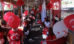 Antalya’da 29 Ekim coşkusu, Nostalji Travmayı ile şehre yayıldı