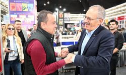 Gazeteci Saygı Öztürk Antalya Kitap Fuarına geliyor