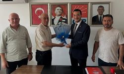CHP Serik'te İbrahim Turhat mazbatasını aldı
