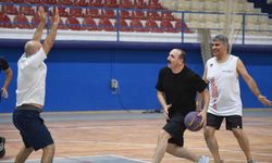 Cem Kotan basketboldaki hünerlerini sergiledi