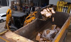 Aksu'da son kullanma tarihi geçmiş 25 ton tavuk ürünü ele geçirildi