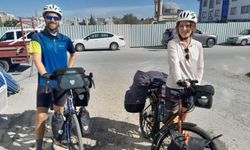 Bisiklet ile Almanya'dan başladılar, 10 ülke gezdiler, Konya’da mola verdiler