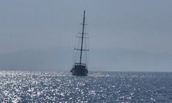 Bodrum'da yelkenli tekne karaya oturdu!