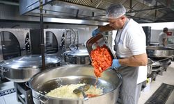 Alanya'da 209 haneye her gün 600 öğün sıcak yemek desteği