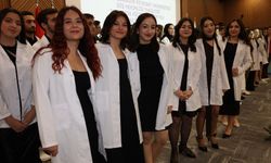 ALKÜ Diş Hekimliği öğrencileri mesleğe beyaz önlükle adım attı