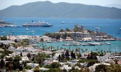 Bodrum turist yağmuruna tutuldu