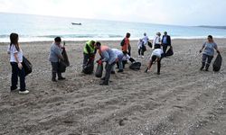 "Daha Temiz Bir Kemer" için Çamyuva Sahili'nde temizlik yapıldı