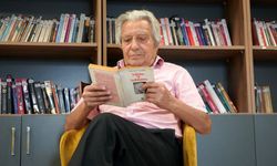 Yaşar Kemal'in, "Benim ailemdensin" dediği Antalya’daki öğretmen, hayatını sayfalara döktü