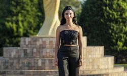 Hem yönettiği hem de oynadığı film Altın Portakal’da büyük beğeni topladı