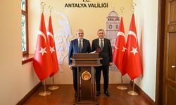 İçişleri Bakan Yardımcısı Münir Karaloğlu, Antalya Valiliği’ni ziyaret etti
