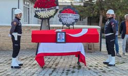 Kalp krizi geçiren polis memuru Özdamar, son yolculuğuna uğurlandı