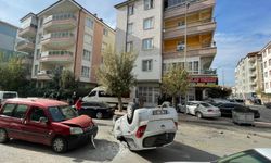 Karaman’da otomobiller birbirine girdi, ortalık savaş alanına döndü