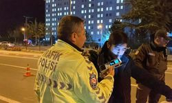 Karaman'da 3.79 promil alkollü sürücü duran araca çarptı