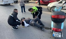 Karaman'da motosiklet kazasında yaralanan sürücüyü polis yalnız bırakmadı