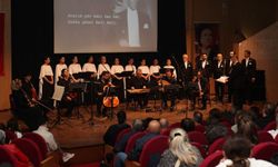 Atatürk’ün Sevdiği Şarkılar Konseri dinleyenleri mest etti
