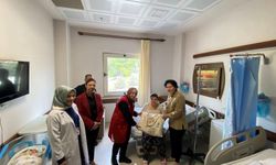 Manavgat'ta Türk Kızılay’ı yeni doğan bebek ve anneleri ziyaret etti