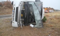 Konya Beyşehir'de öğrenci servisi devrildi: 31 yaralı