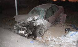 Konya Beyşehir'de otomobil ile traktör çarpıştı