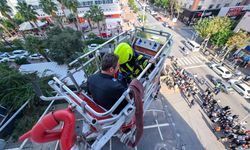 Mersin'de yangın ve kurtarma operasyonu gerçeği aratmadı