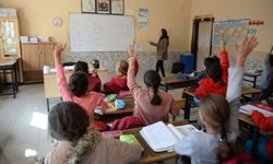 24 Kasım'da Antalya’da öğretmenler unutulmadı