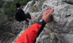 Antalya'da dağda mahsur kalan 2 genç kurtarıldı