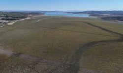 Seyhan Barajı’nda sular çekildi, çiftçiler endişeli