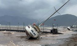 Marmaris'te yelkenli tekneler karaya vurdu