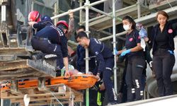 Antalya'da inşaat işçisi 5'nci kattan düştü