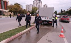 Antalya'da yağmur suyu hatlarında temizlik çalışmaları aralıksız sürüyor