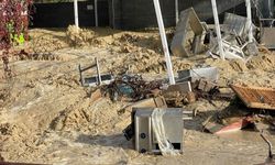 Alanya'da taşan dere, 5 yıldızlı otele ait kafeyi yerle bir etti