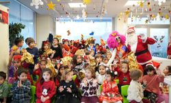 Konyaaltı'nda miniklerden yılbaşı eğlencesi