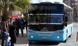 Antalya'da otobüs bekleyenlere yeni kural! El kaldırmayanı şoför almayacak