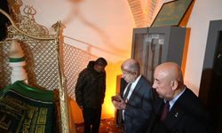 Ümit Özdağ Abdal Musa Türbesi’nde