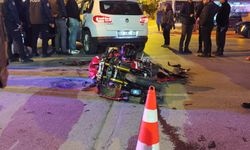 Antalya’da motosiklet sürücüsü kız arkadaşını korumak isterken canından oldu