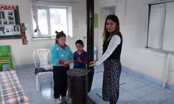 Mersin'de iki öğrencili okulda karne heyecanı