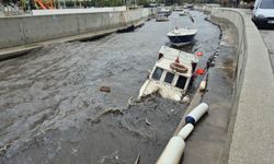 Muğla'da fırtına tekneleri batırdı