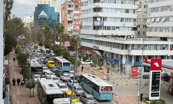 100. Yıl Bulvarı kapatıldı, Güllük’te trafik kilitlendi!