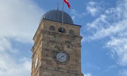 Antalya’da Saat Kulesi’nin saati yine durdu!