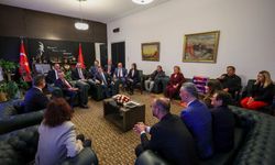 CHP, Kumluca'daki üreticilerin sorunlarını Özgür Özel'e anlattı