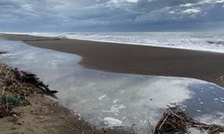 Antalya’da deniz taştı! Kumköy Sahili göle döndü